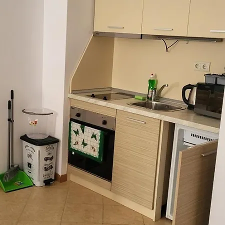 One Bedroom Guest